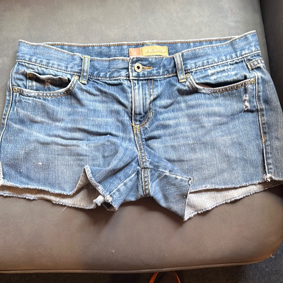 Old Navy jeans shorts size 10 - Picture 1 of 2